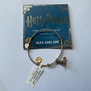 Alex and Ani: Harry Potter Sorting Hat Gold